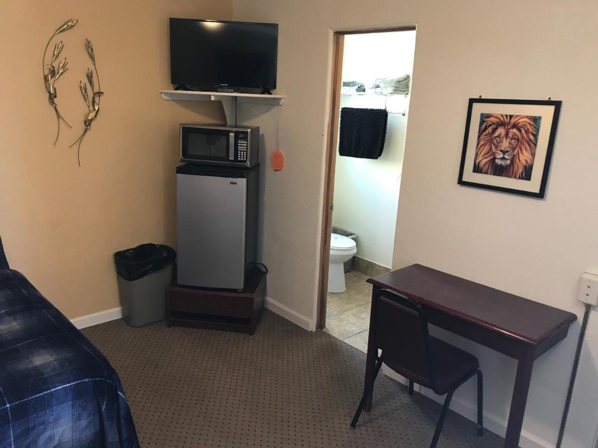 Highland Court Motel Fairmont Esterno foto