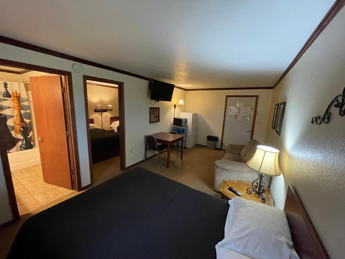 Highland Court Motel Fairmont Esterno foto