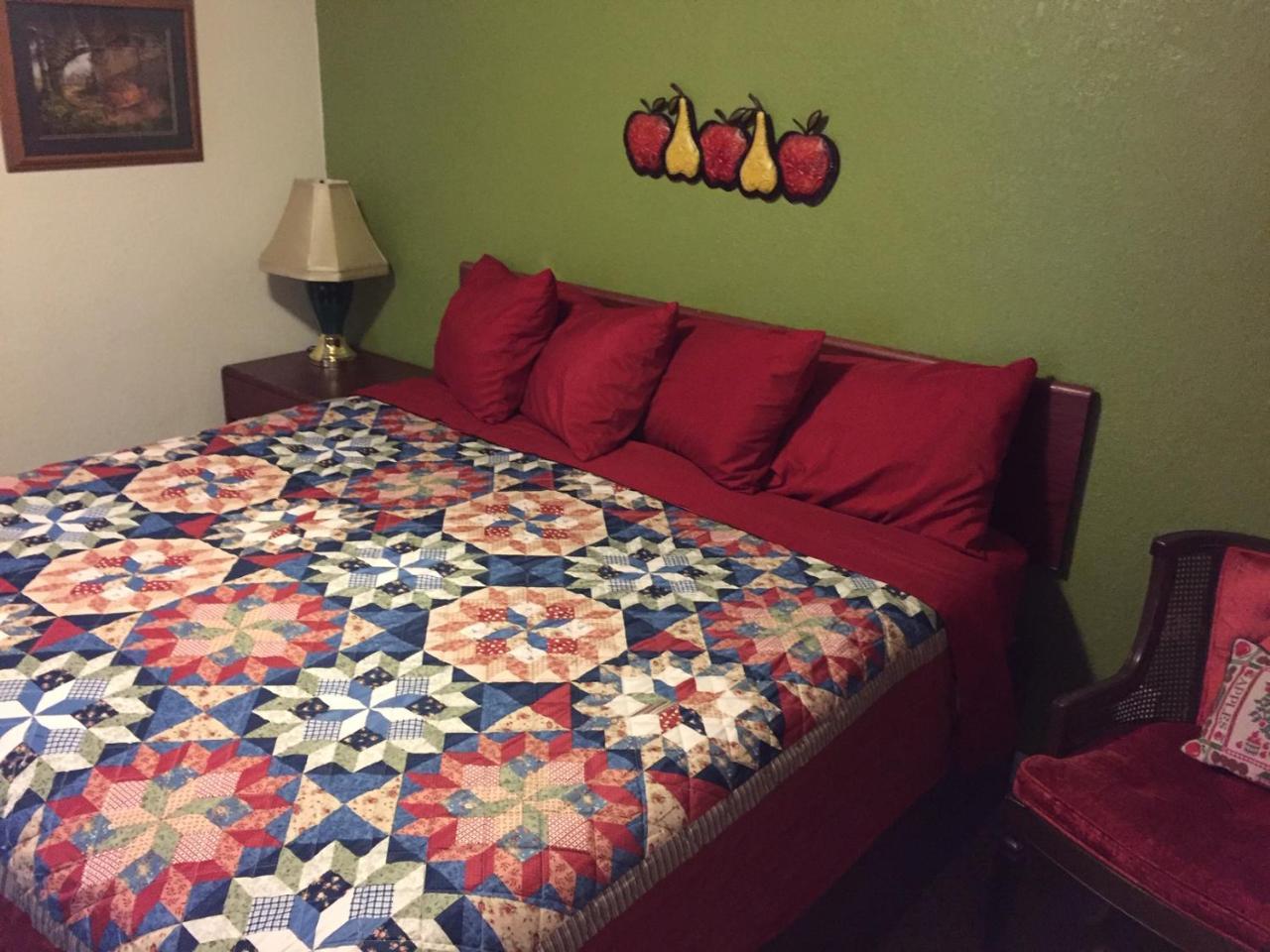 Highland Court Motel Fairmont Esterno foto